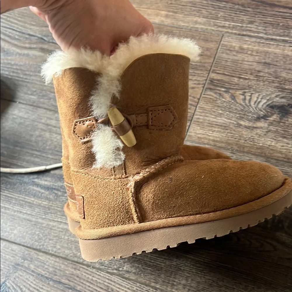 Sperry Snow & Ugg Boots (8T) Duo